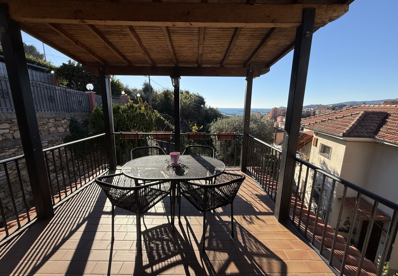 Ferienwohnung in Imperia - The Piano Apartment